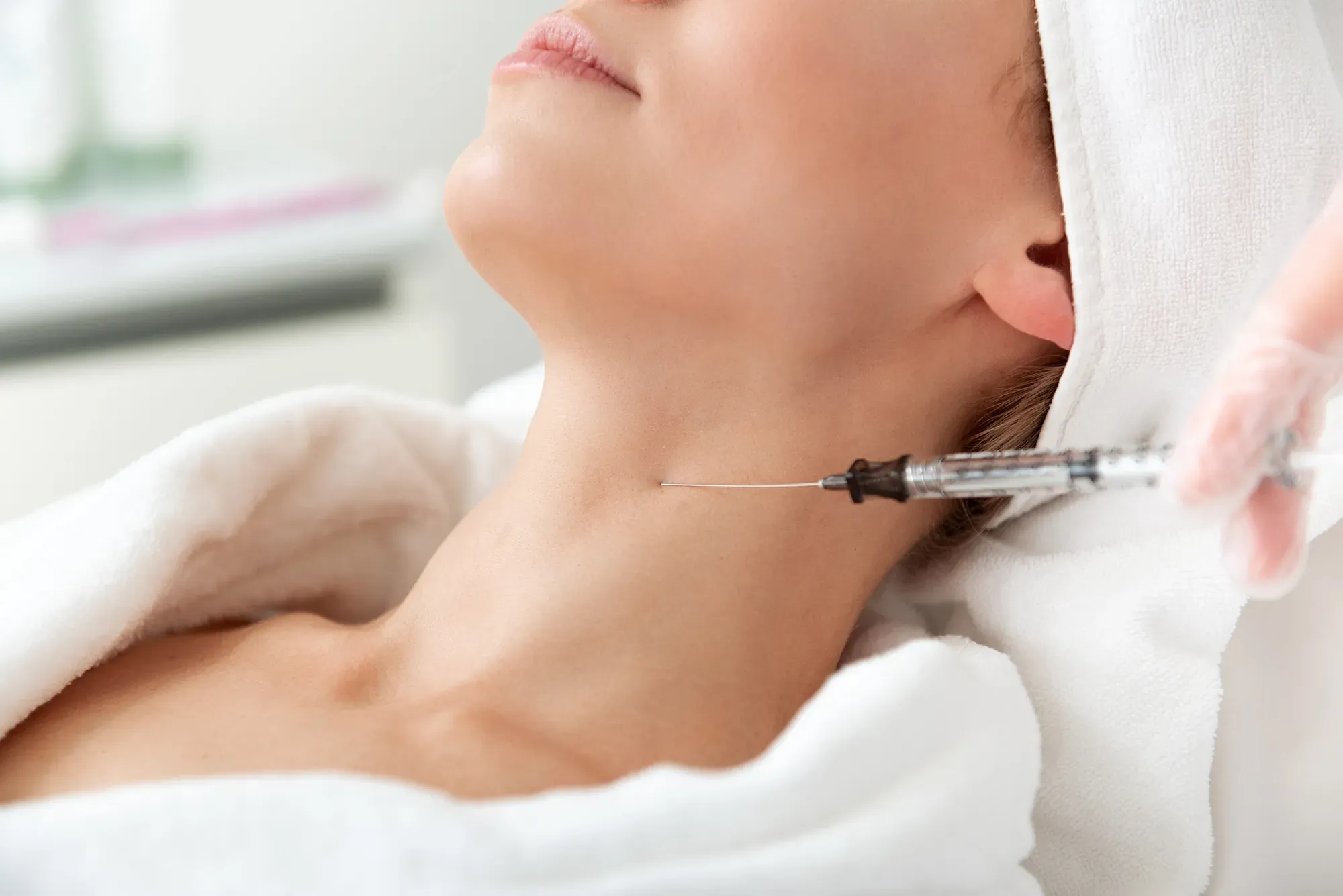 Nefertiti Neck Lift